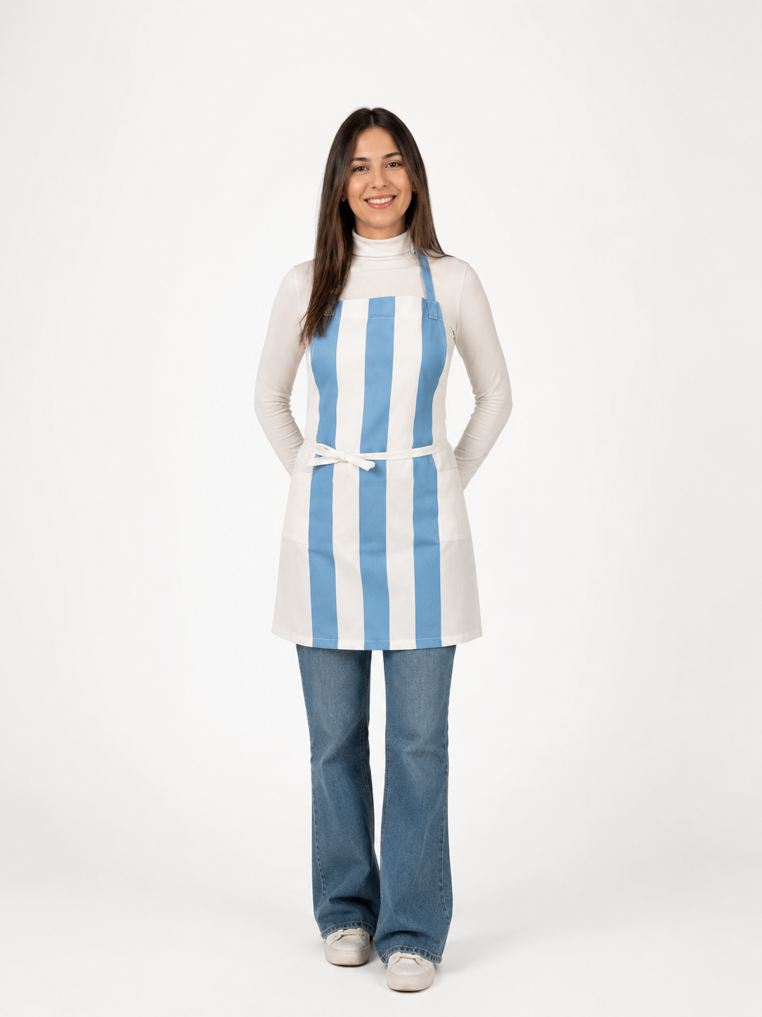 Uniformes gastronómicos con identidad de marca — SOBA Argentina Delantales gastronómicos con logo para restaurantes en Argentina — SOBA Uniformes